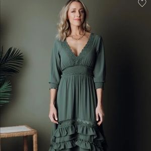 COPY - Worn once for family pictures, paid over $100 for it. I’m 5’1 and loved …